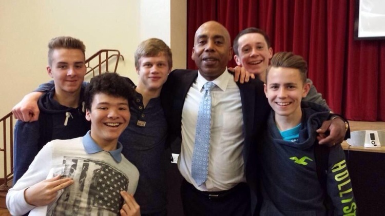 Jim Roberson and students he has inspired - Jim Roberson motivational youth speaker motivating a student and coaching education in young people. Empowering and supporting them to be the best they can be in school, education and exam preparation.